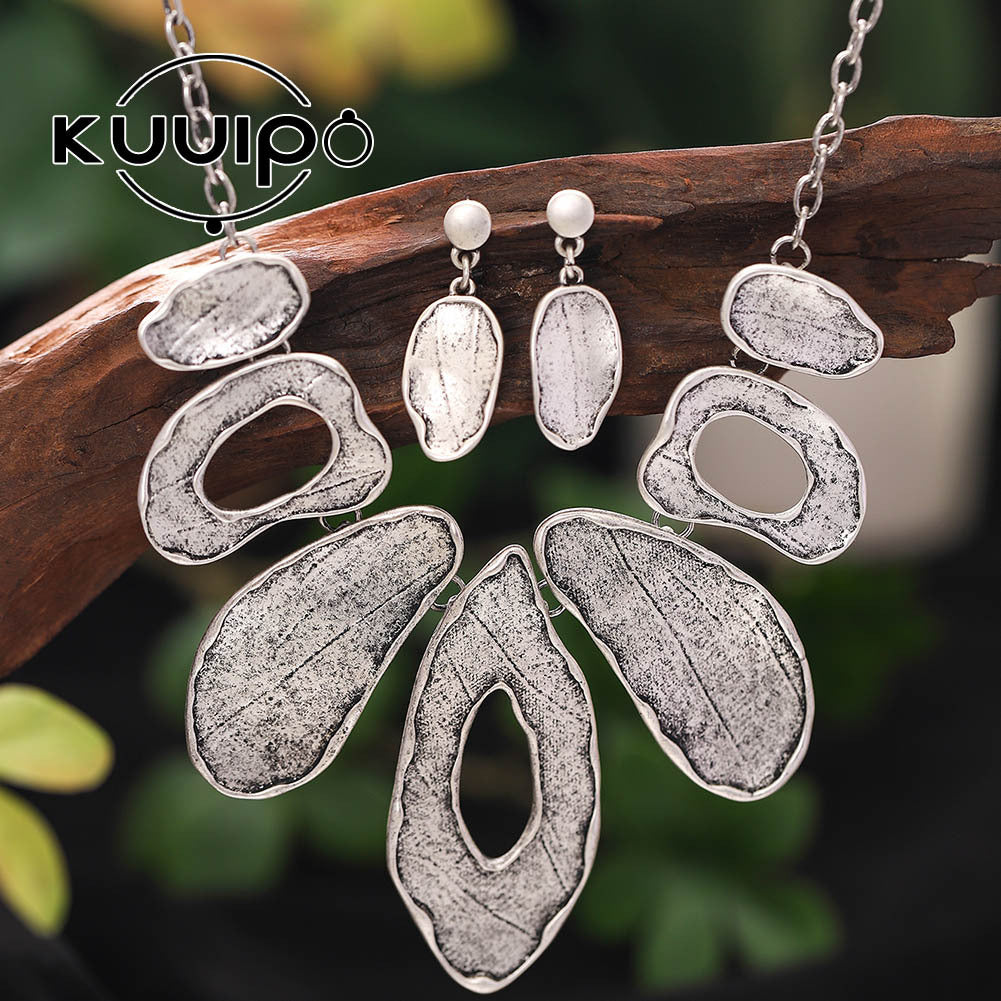 Alloy Geometric Irregular Oval Colorful Oil Necklace Hollow Design Women&