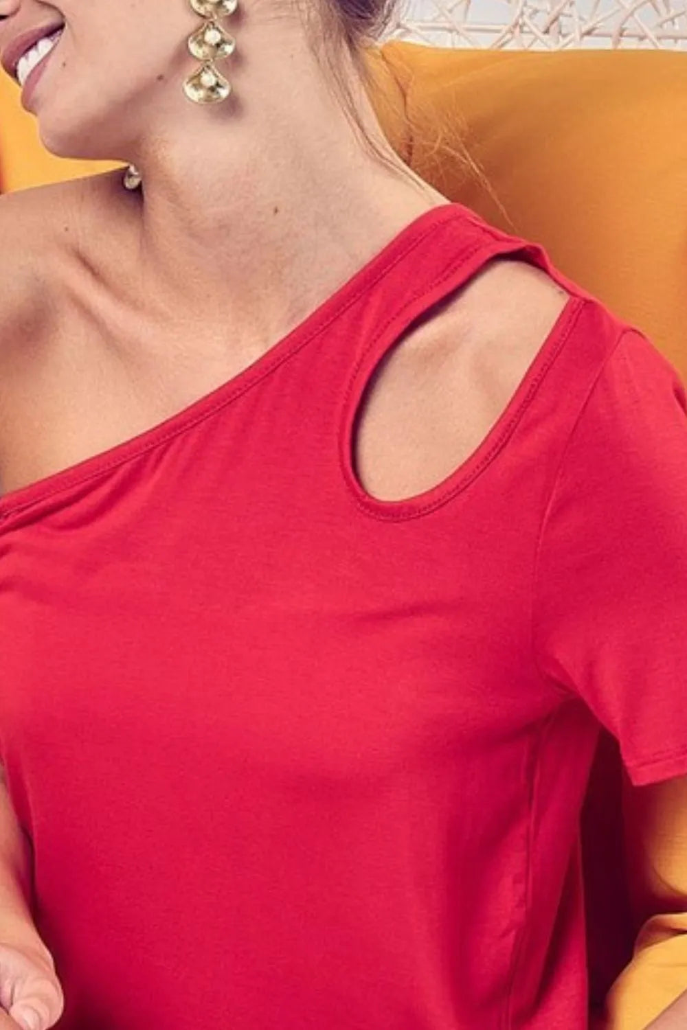 Cut Out Detailed One Shoulder Top