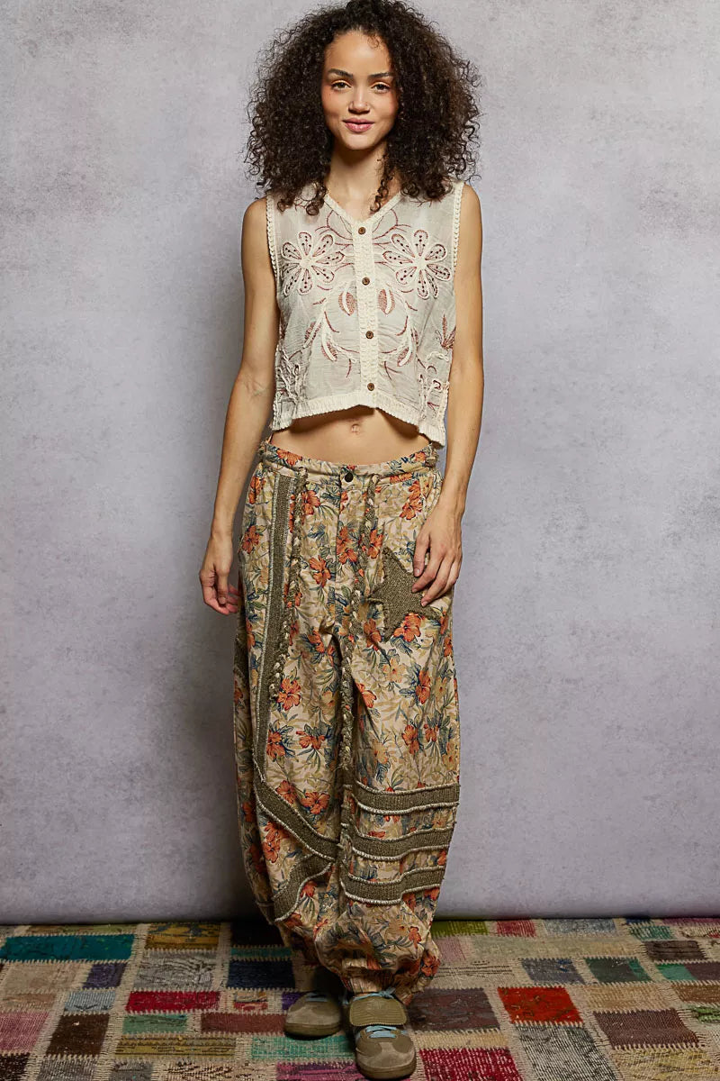 Floral Embroidered Cropped Crochet Vest