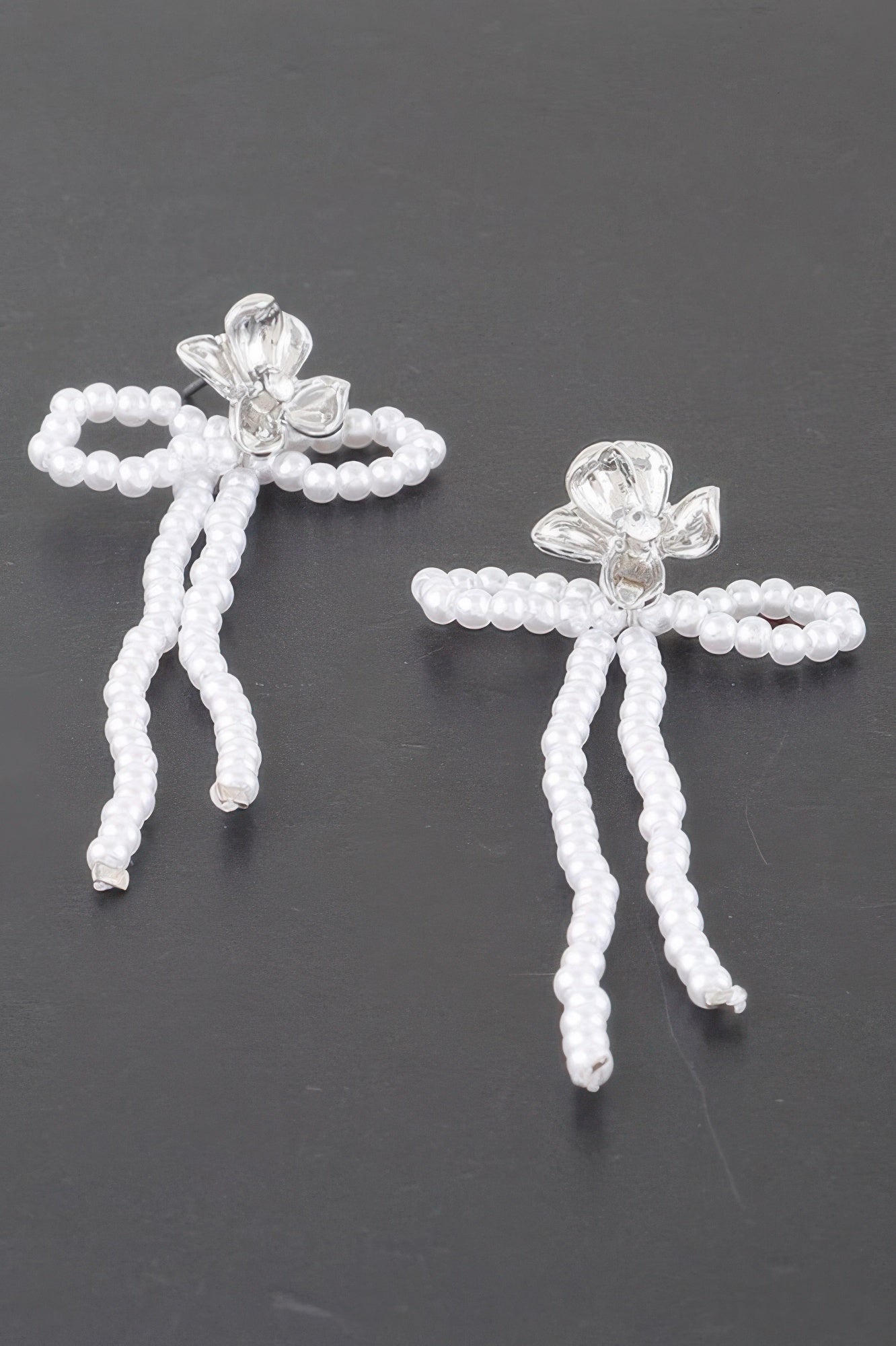 Delicateshiny Bejeweled Flower Pearlribbonearrings