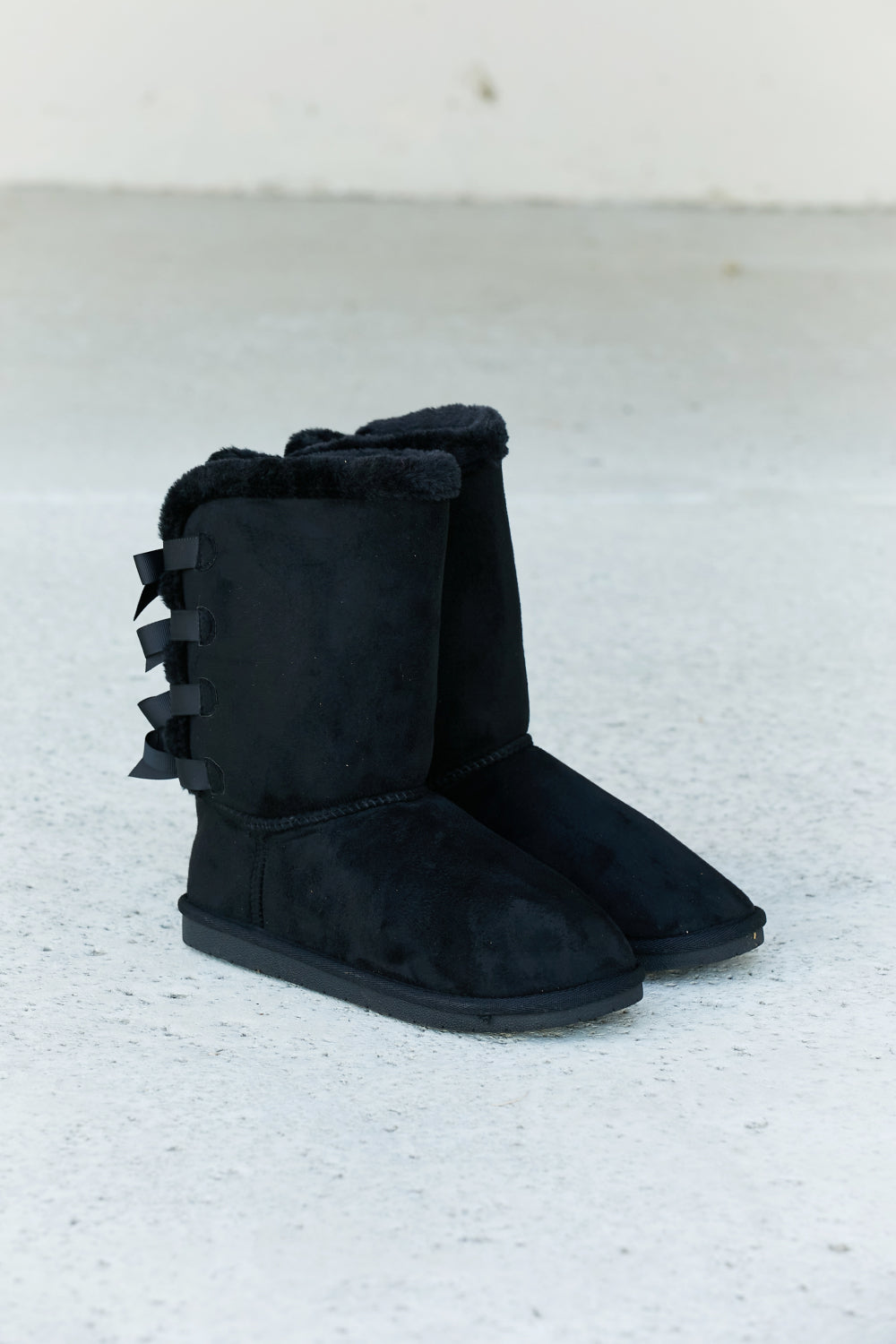 Bow Detail Faux Suede Leather Snow Boots