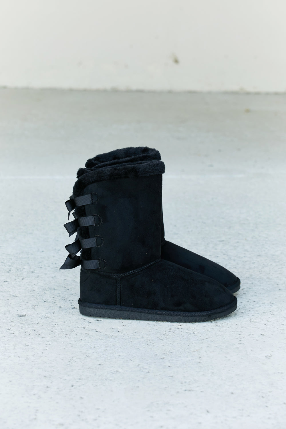 Bow Detail Faux Suede Leather Snow Boots