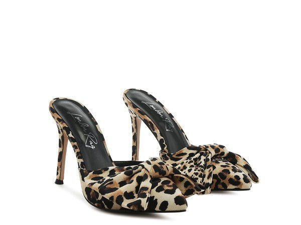 Joelle Pump - Loving It Shop