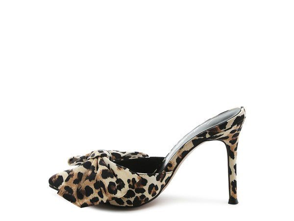 Joelle Pump - Loving It Shop
