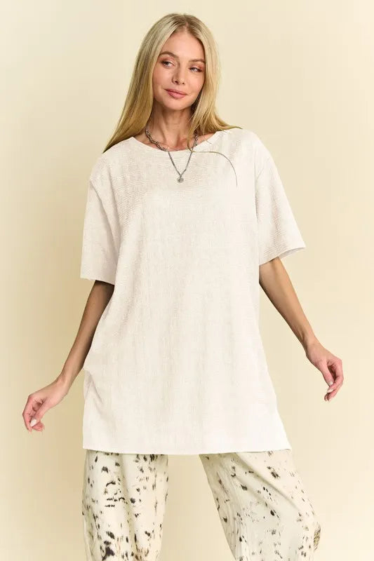 Davi &amp; Dani Short Sleeve Side Slit T-Shirt with Pockets