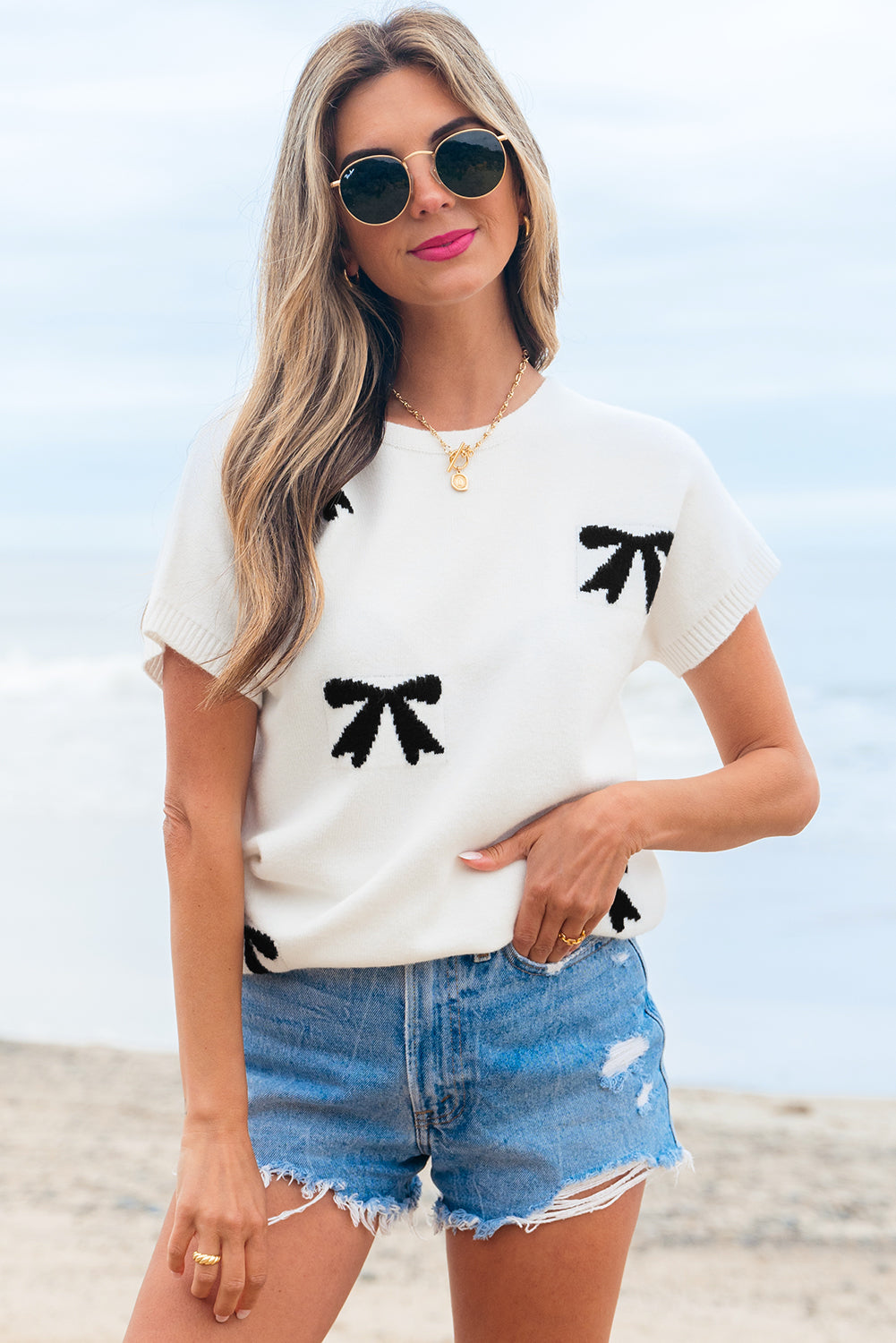 Black Bow Pattern Knit Short Sleeve Sweater
