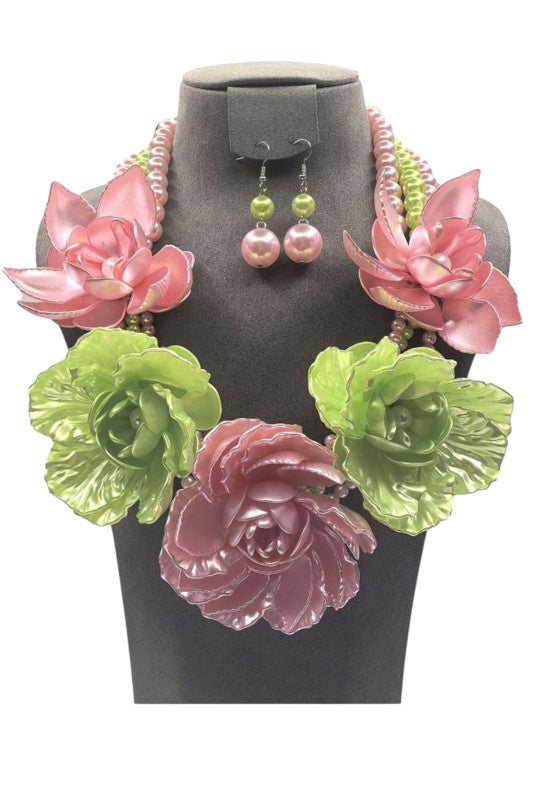 Statement Necklace Layered Lucite Flower Trendy Chic Fashion Jewelry