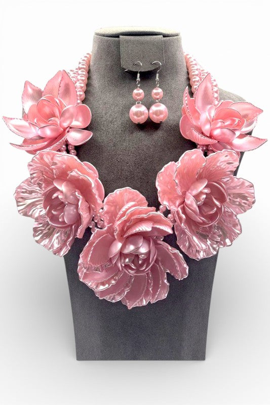 Statement Necklace Layered Lucite Flower Trendy Chic Fashion Jewelry