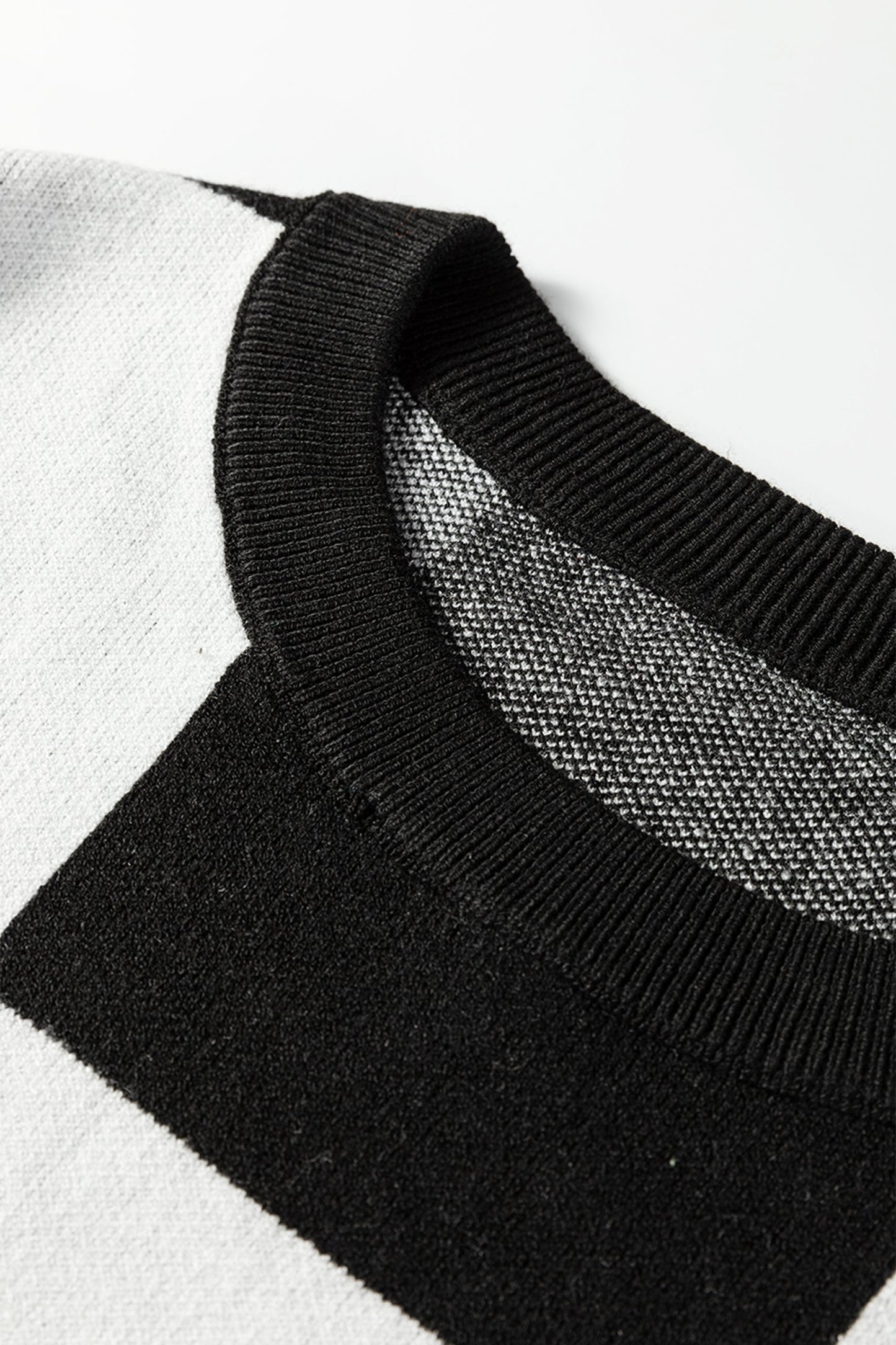 Black Checkered Pattern Loose Drop Shoulder Half Sleeve Sweater