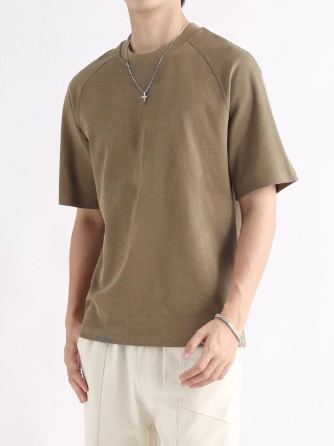 Men's Plus Size Relaxed Fit Solid Color T-Shirt - Loving It Shop