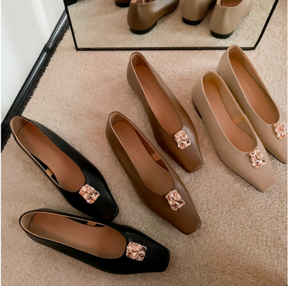 Fashionable Women&