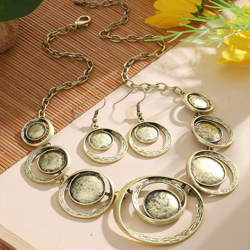 Retro Oil-dropped Hollow Round Earrings Women&