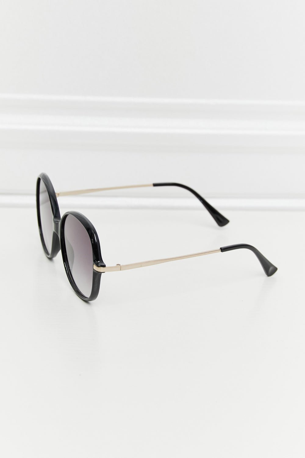 Metal - Plastic Hybrid Full Rim Sunglasses - Loving It Shop