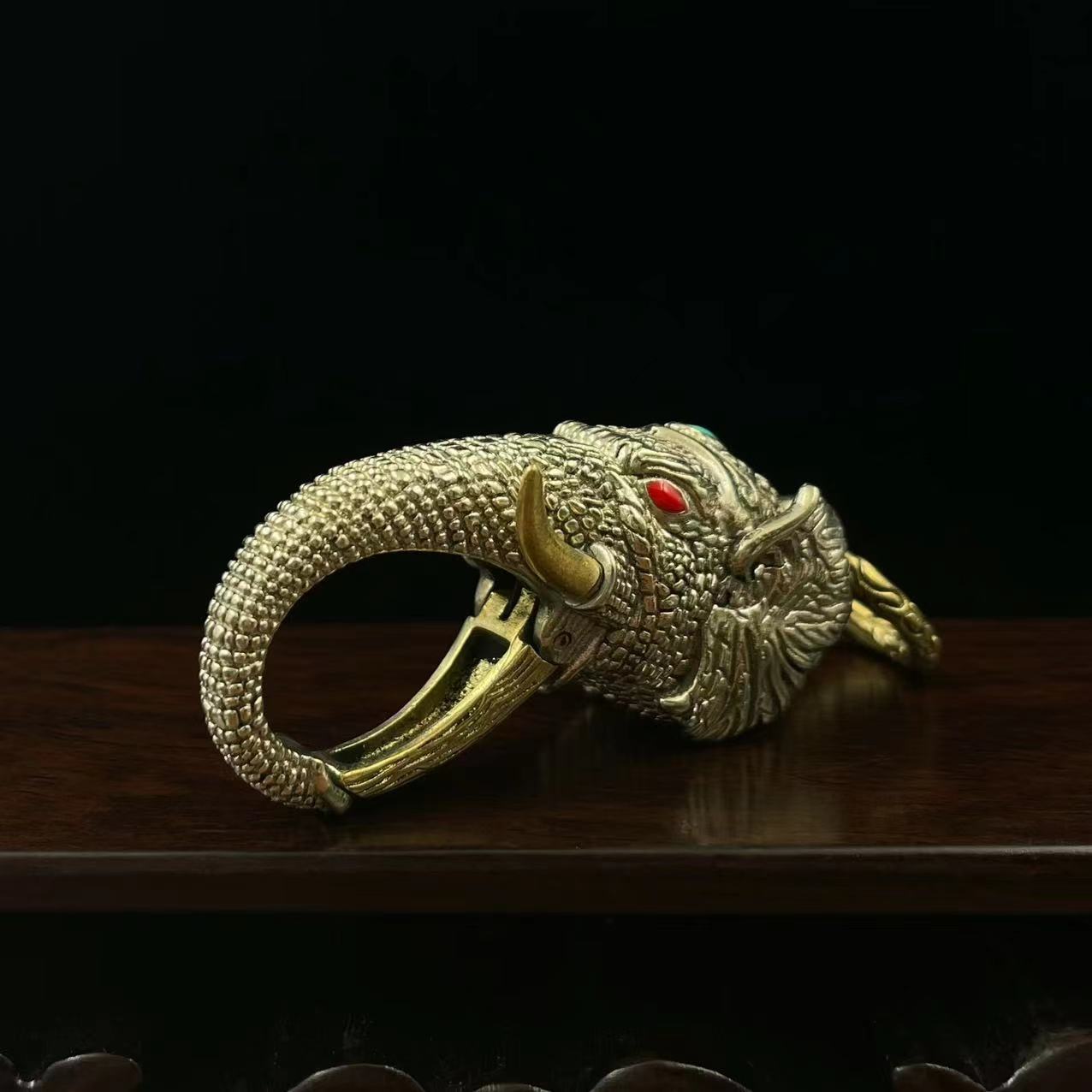Elephant Keychain Men&