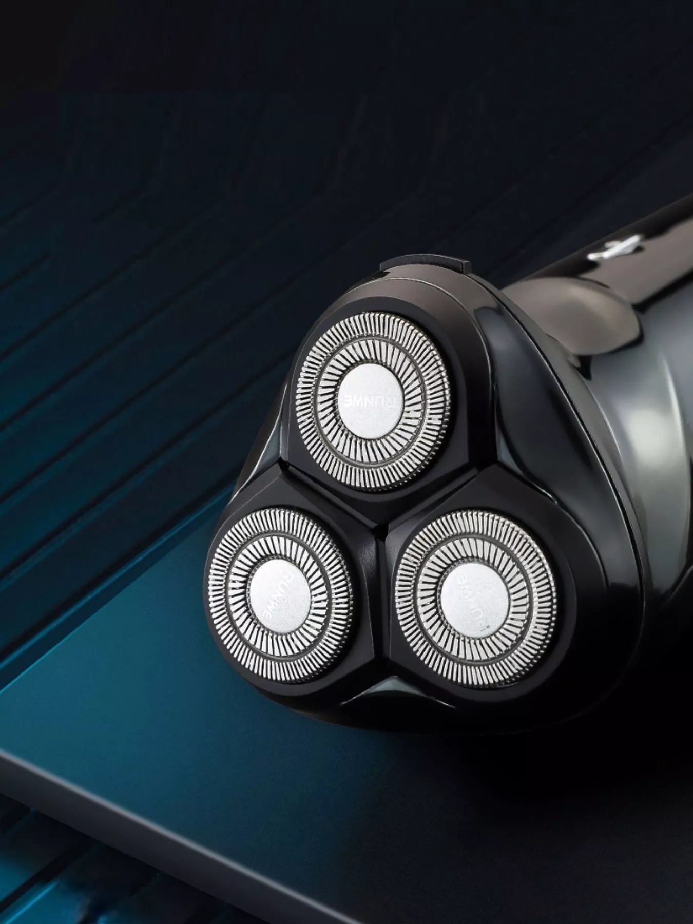 Rechargeable Rotary Shaver - Loving It Shop