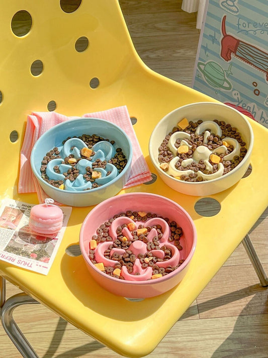 Flower - Shaped Slow Feeder Pet Bowl - Loving It Shop