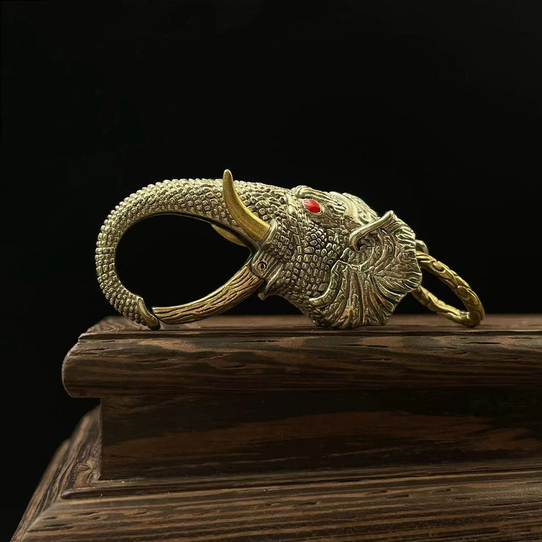 Elephant Keychain Men&
