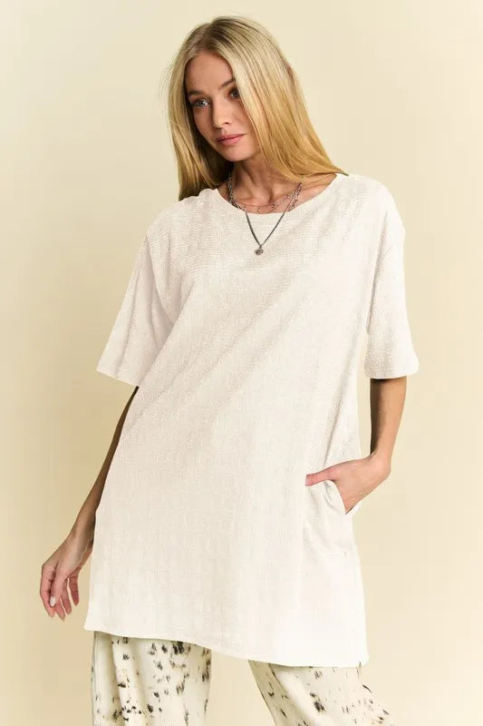 Davi &amp; Dani Short Sleeve Side Slit T-Shirt with Pockets