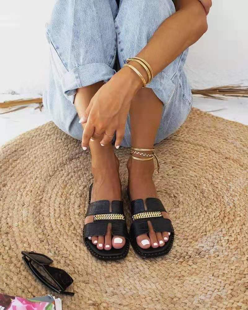 Beach Casual Flat Heel Chain One-line Women&