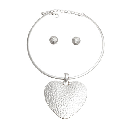 Statement Choker Silver Hammered Metal Heart Necklace Stylish Jewelry Accessory