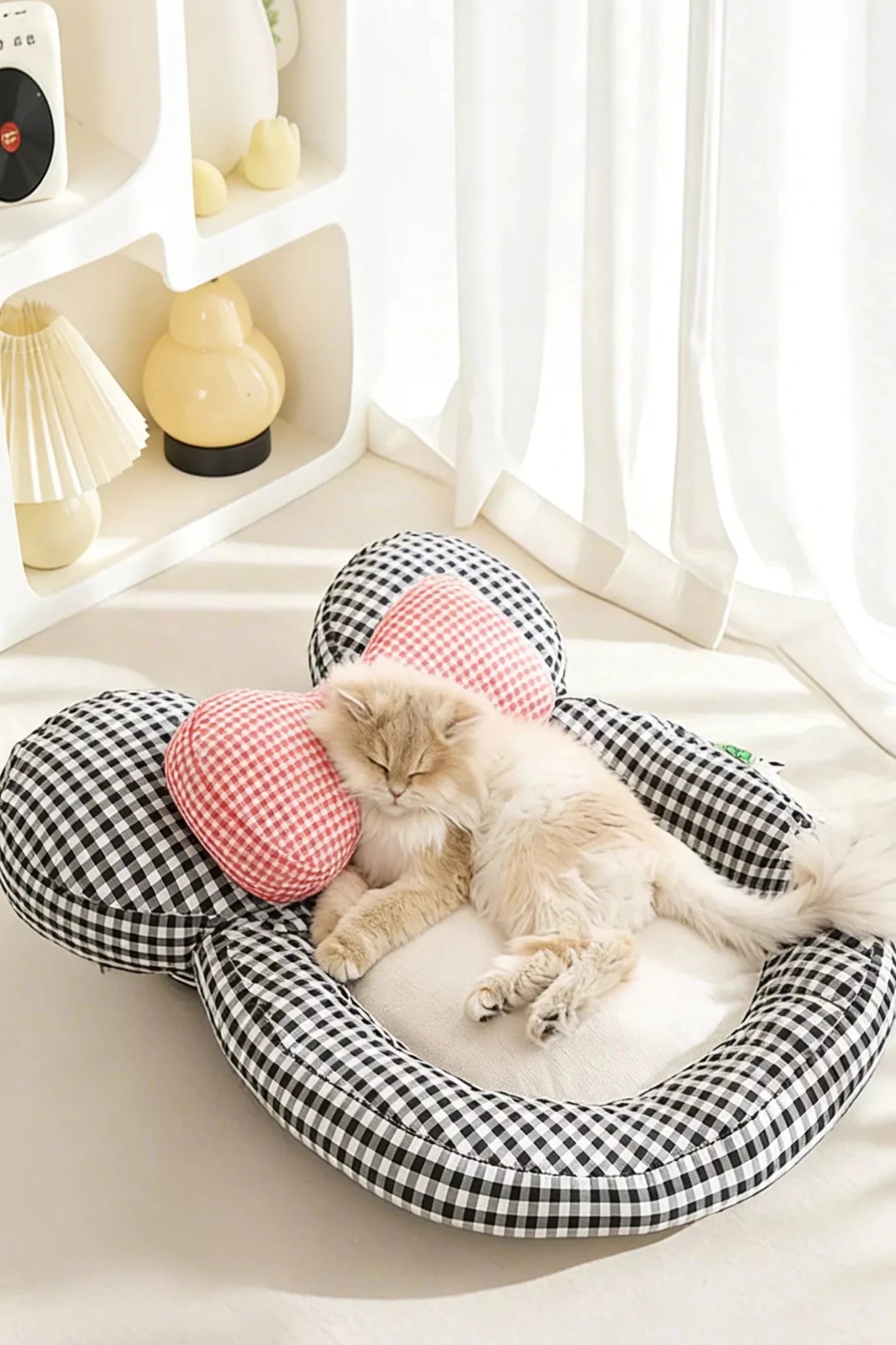 Cartoon Plaid Design Pet Mat with Bow - Loving It Shop