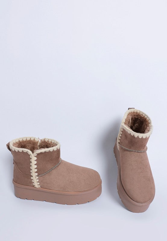 Rochas Scalloped Detail Snow Boots