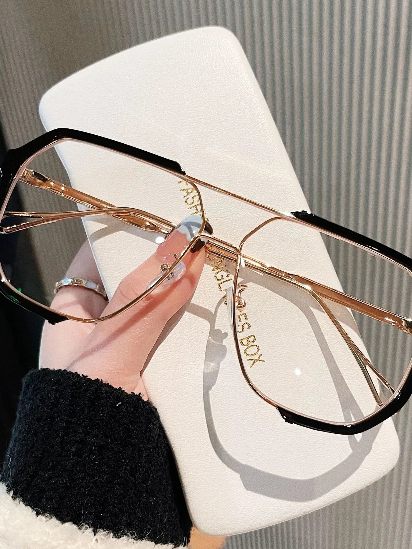 UV Protection Oversized Sunglasses - Loving It Shop