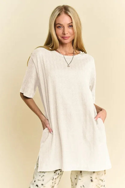 Davi &amp; Dani Short Sleeve Side Slit T-Shirt with Pockets