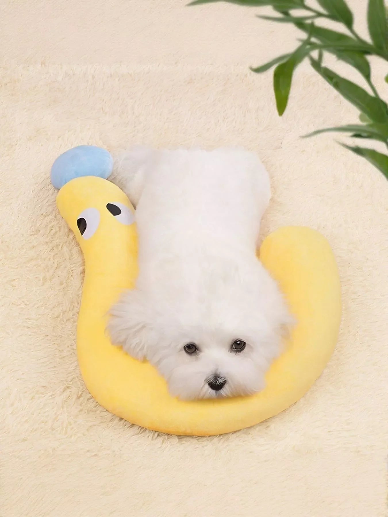 Question Mark Shaped Plush Pet Bed - Loving It Shop