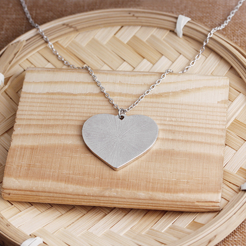 Heart-Shaped Engraved Necklace for Mother&