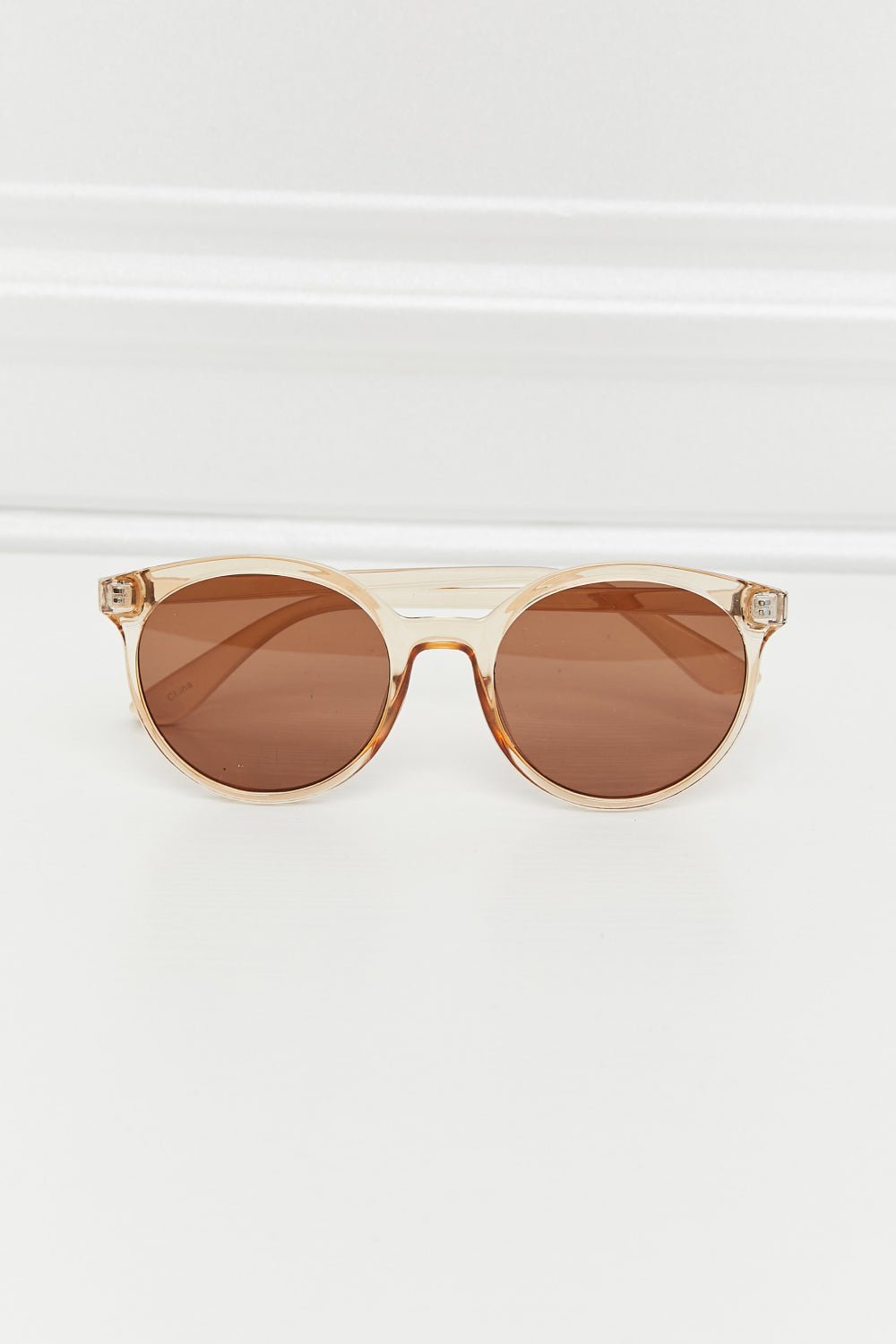 Round Full Rim Polycarbonate Frame Sunglasses - Loving It Shop
