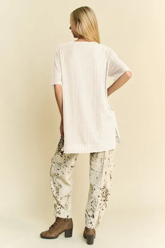 Davi &amp; Dani Short Sleeve Side Slit T-Shirt with Pockets
