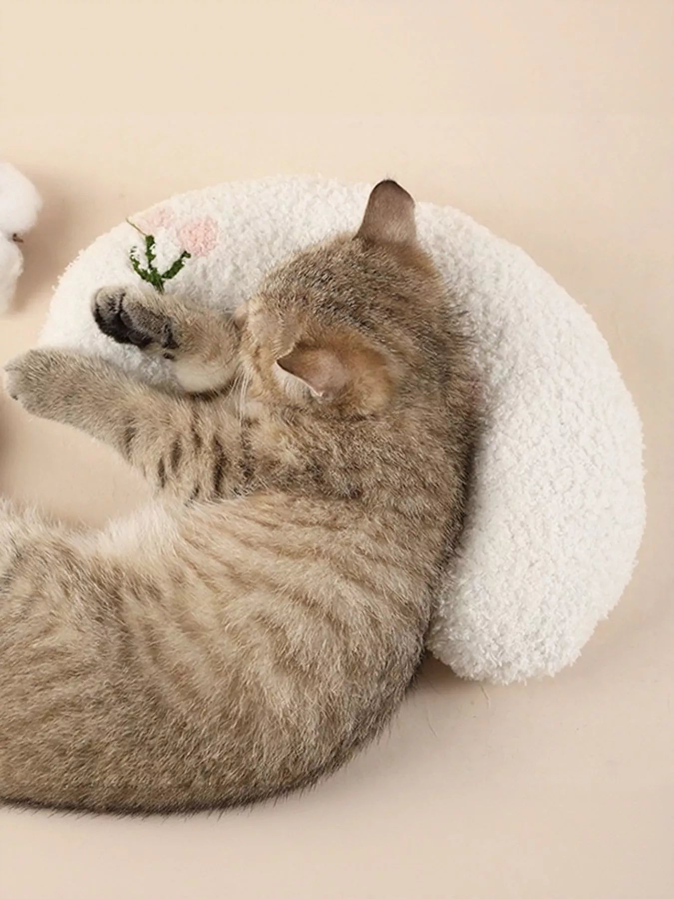 U Shaped Pet Nest - Loving It Shop