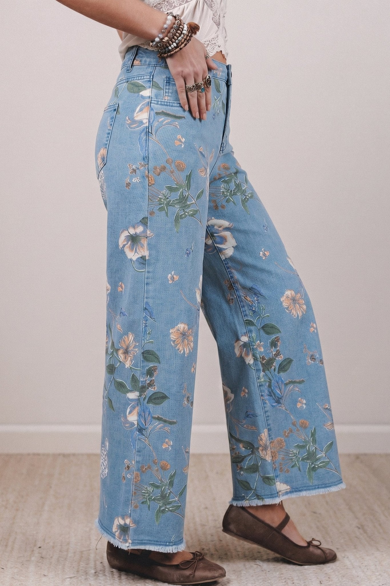 Sky Blue Retro Floral Print Frayed Hem Shift Jeans - Loving It Shop