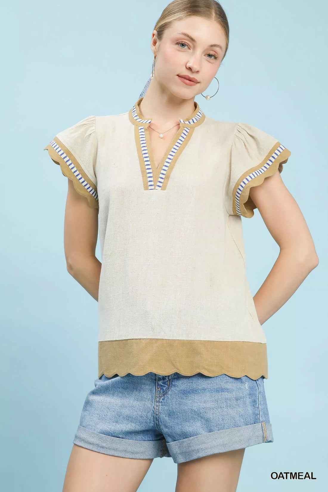 Contrast Scallop Trim Top
