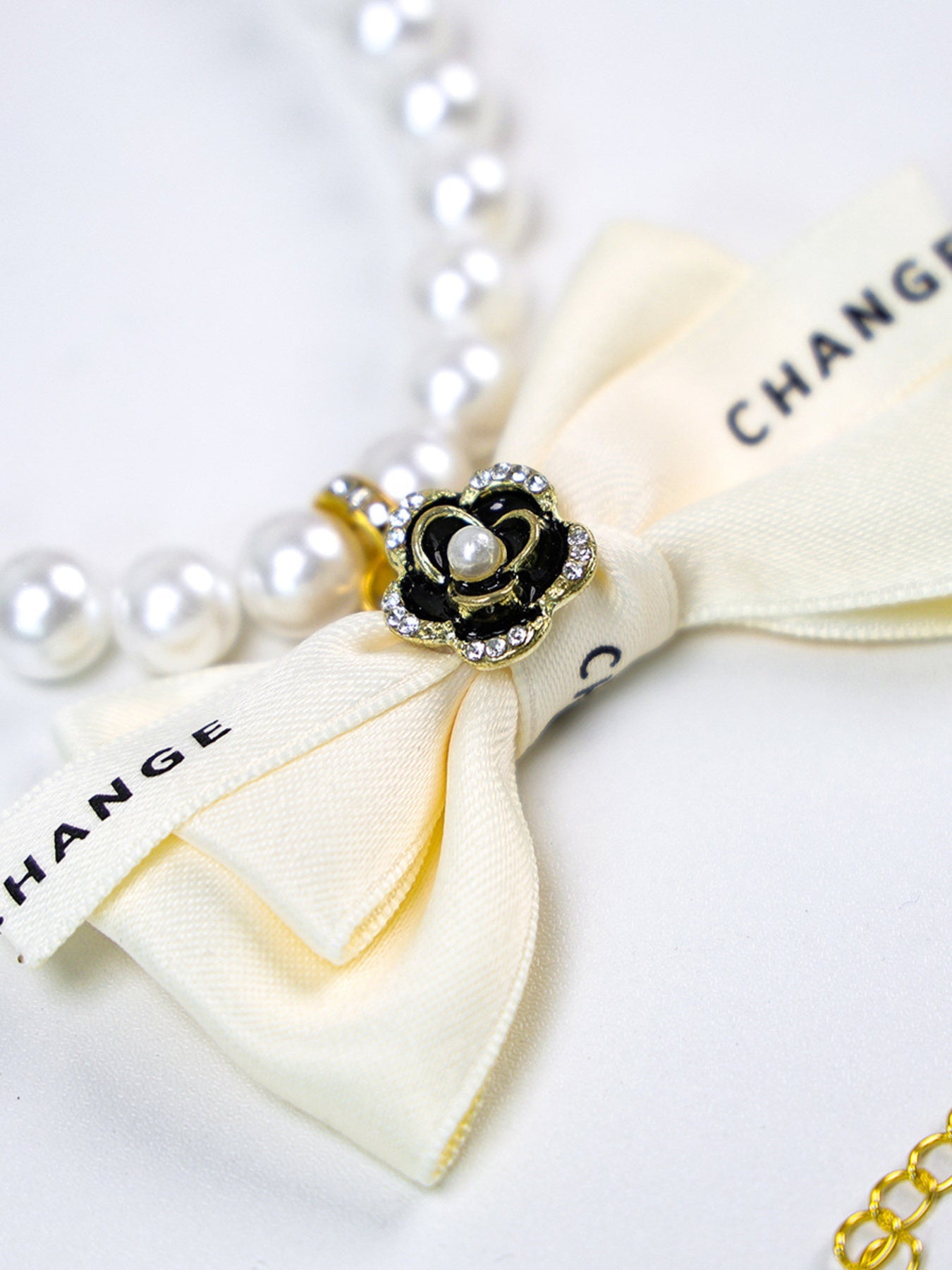 Pearl Bowknot Pet Necklace - Loving It Shop