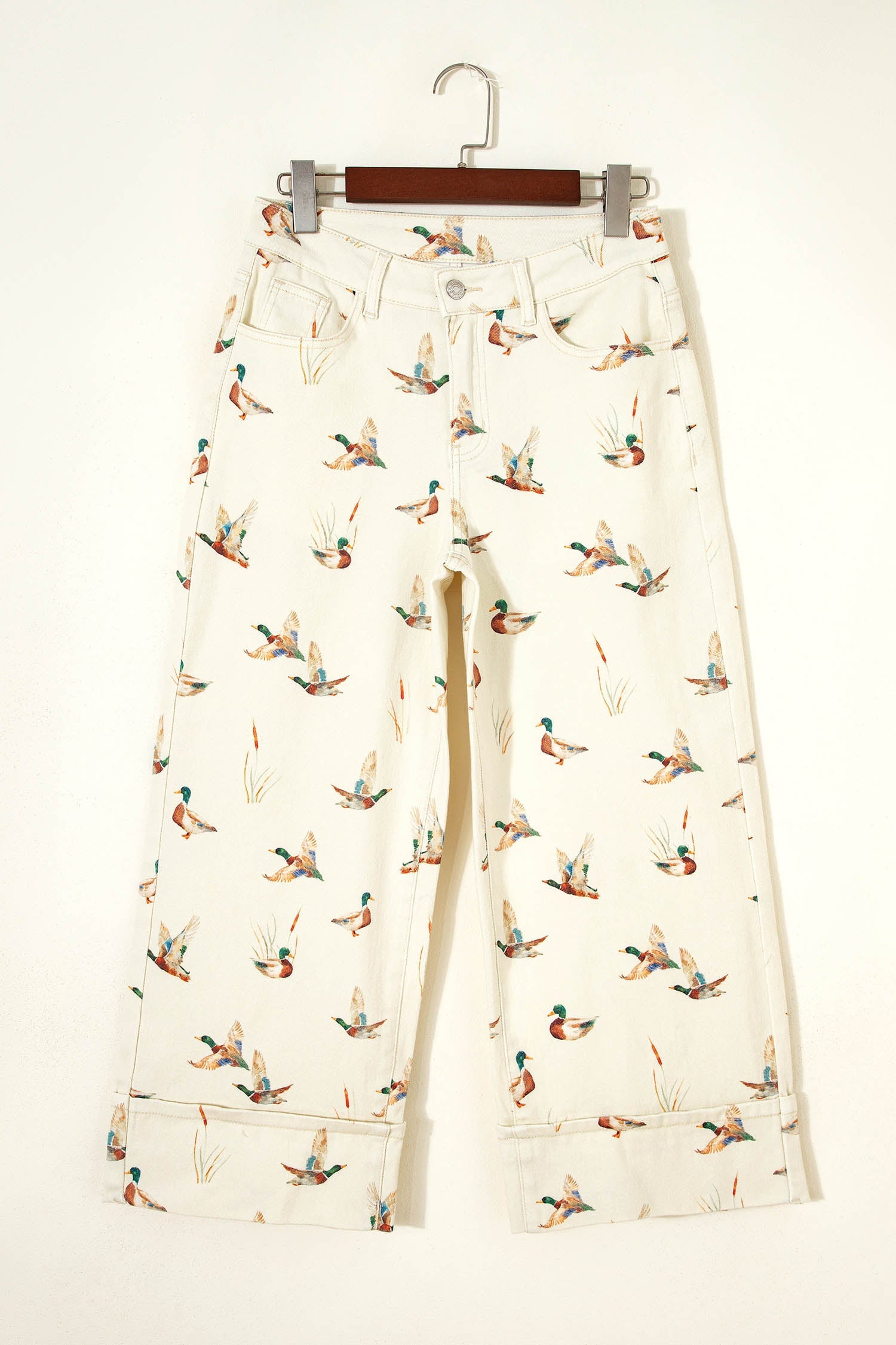 Beige Stylish Mallard Printed Cuffed Hem Shift Jeans - Loving It Shop
