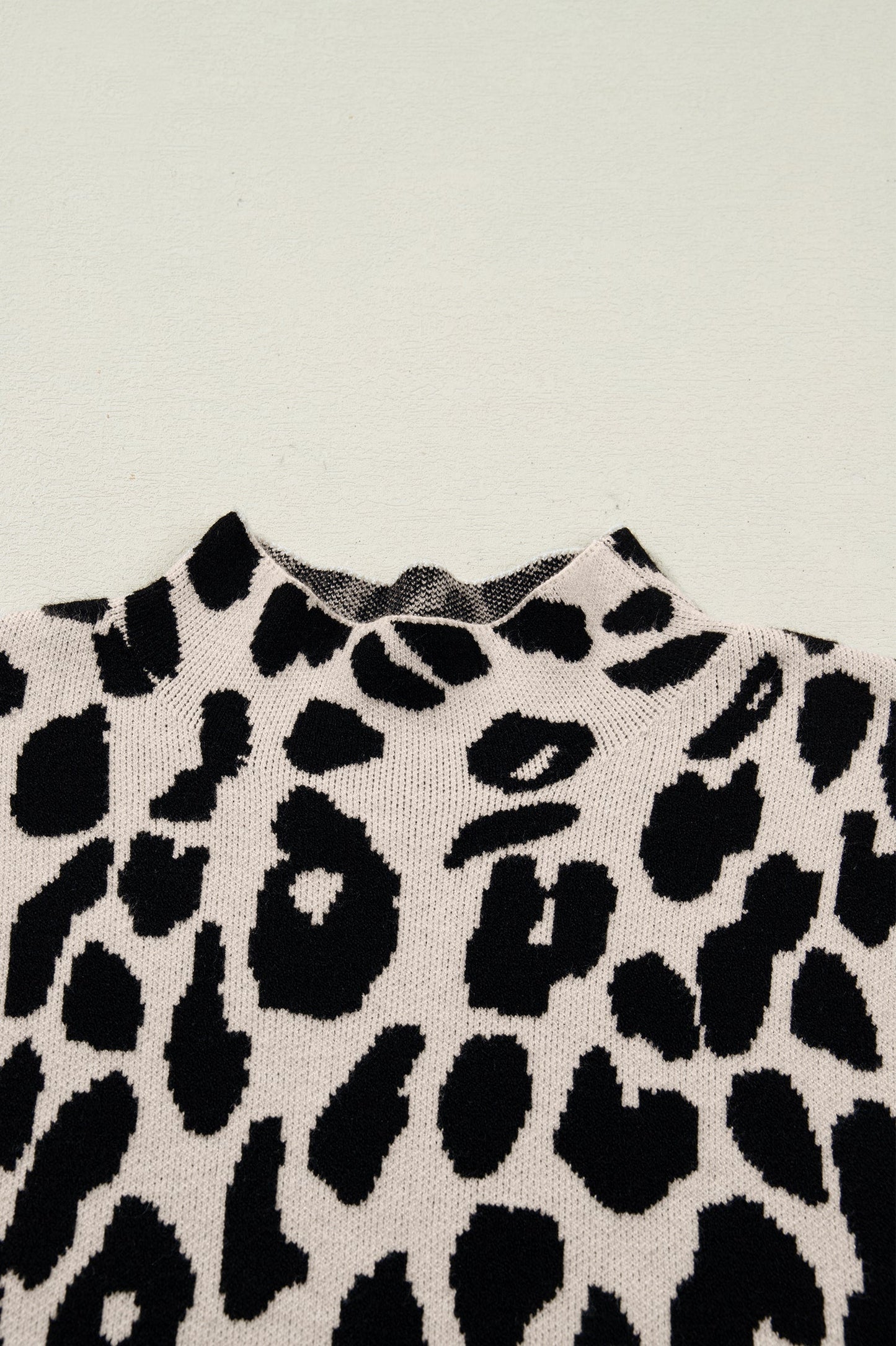 Black Leopard Print High Neck Short Sleeve Sweater