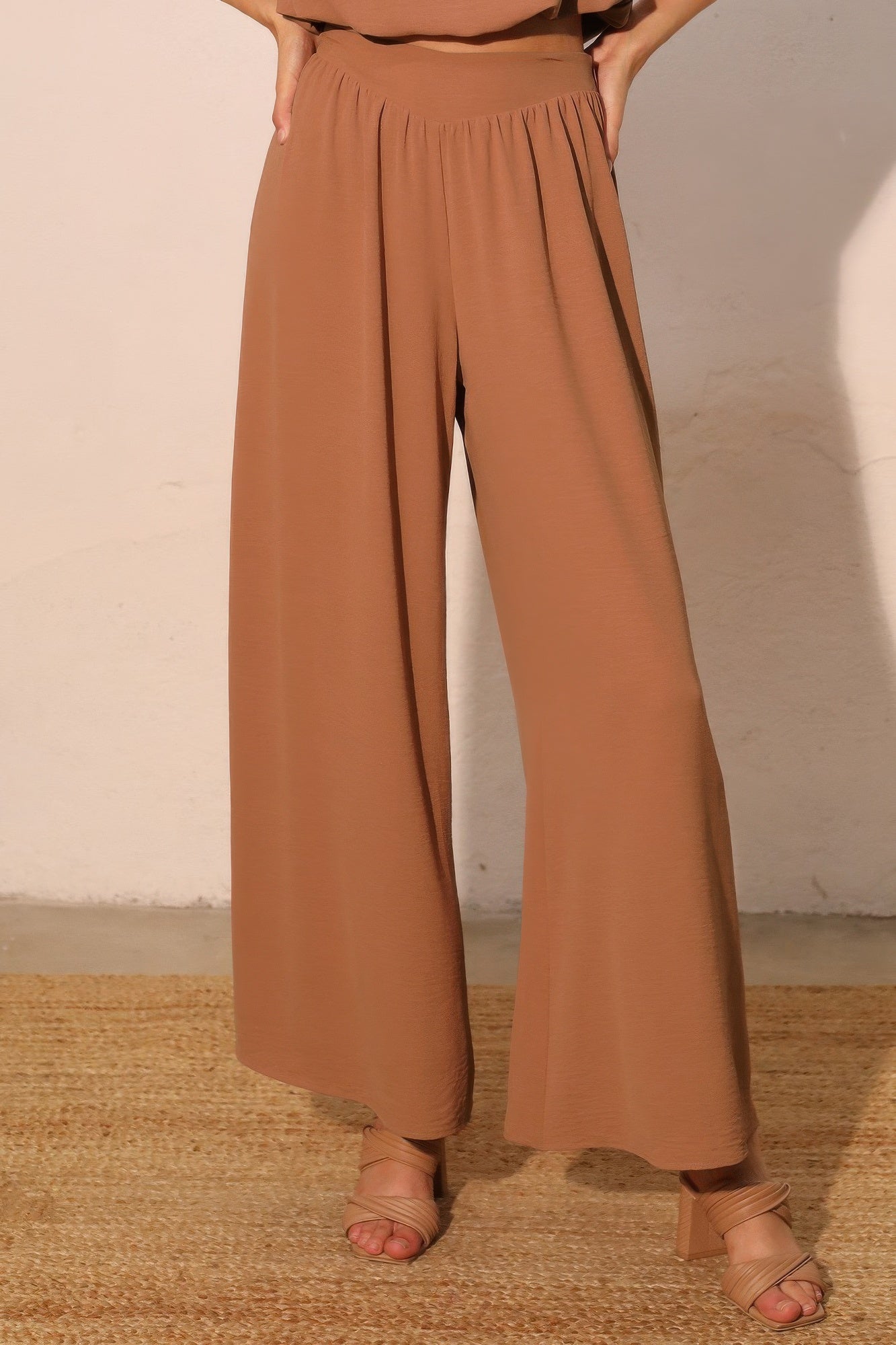 Matte Crepe Wide Leg Swing Pants