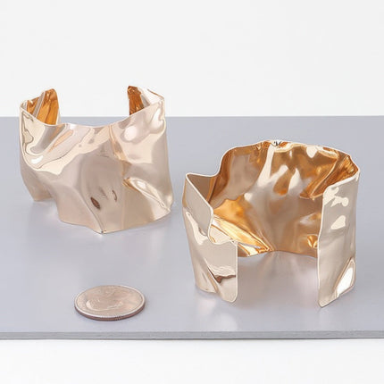 Ripple Plate Hoop Earrings
