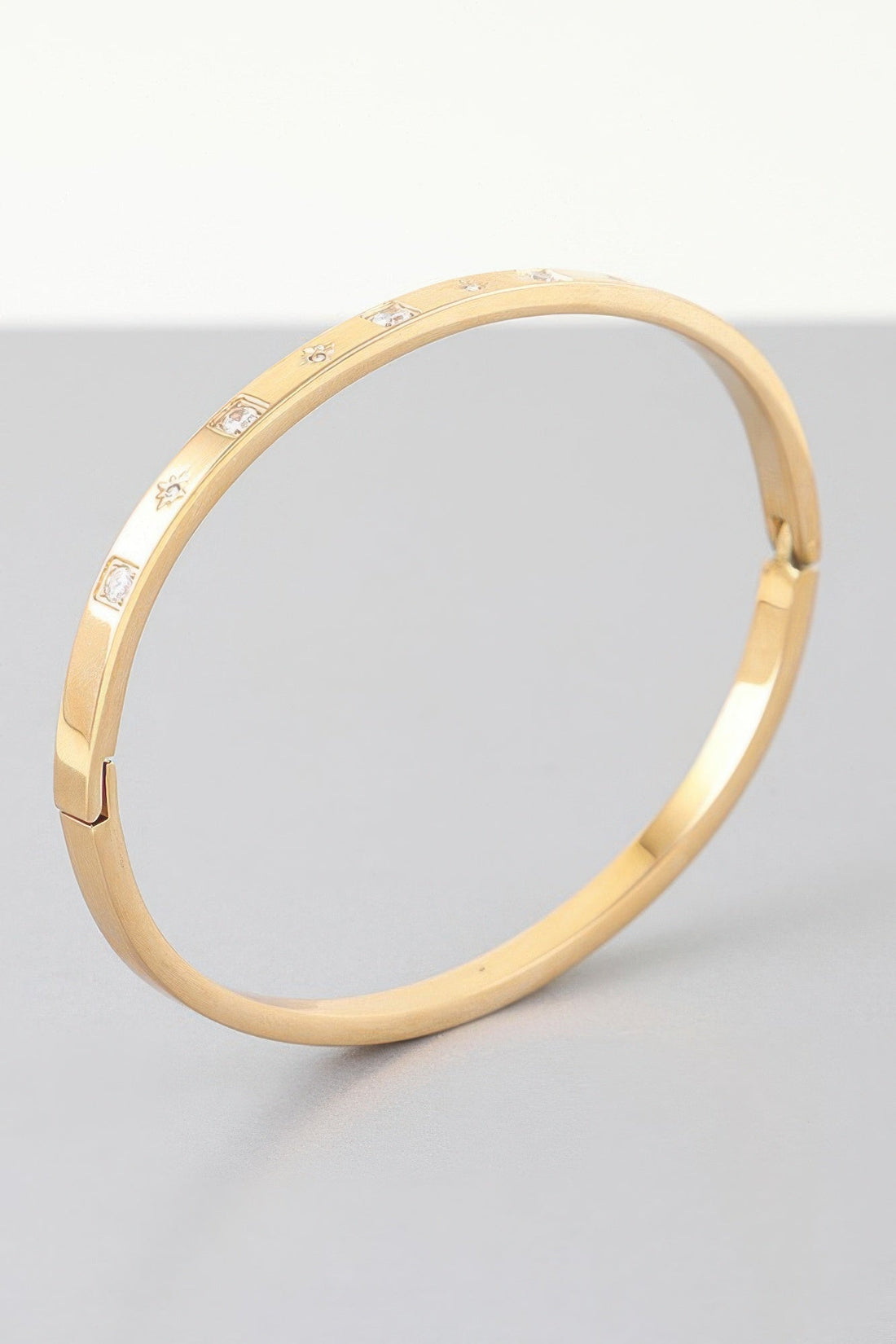 Cubic Star Embedded Cuff Bracelet