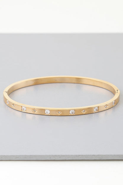 Cubic Star Embedded Cuff Bracelet
