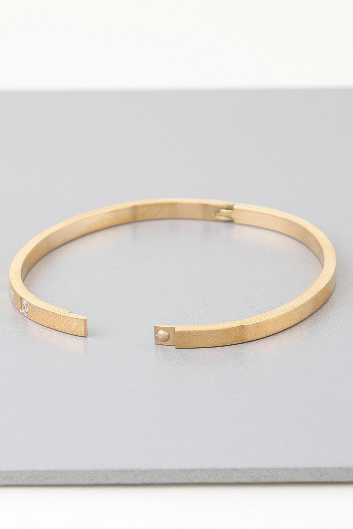 Cubic Star Embedded Cuff Bracelet