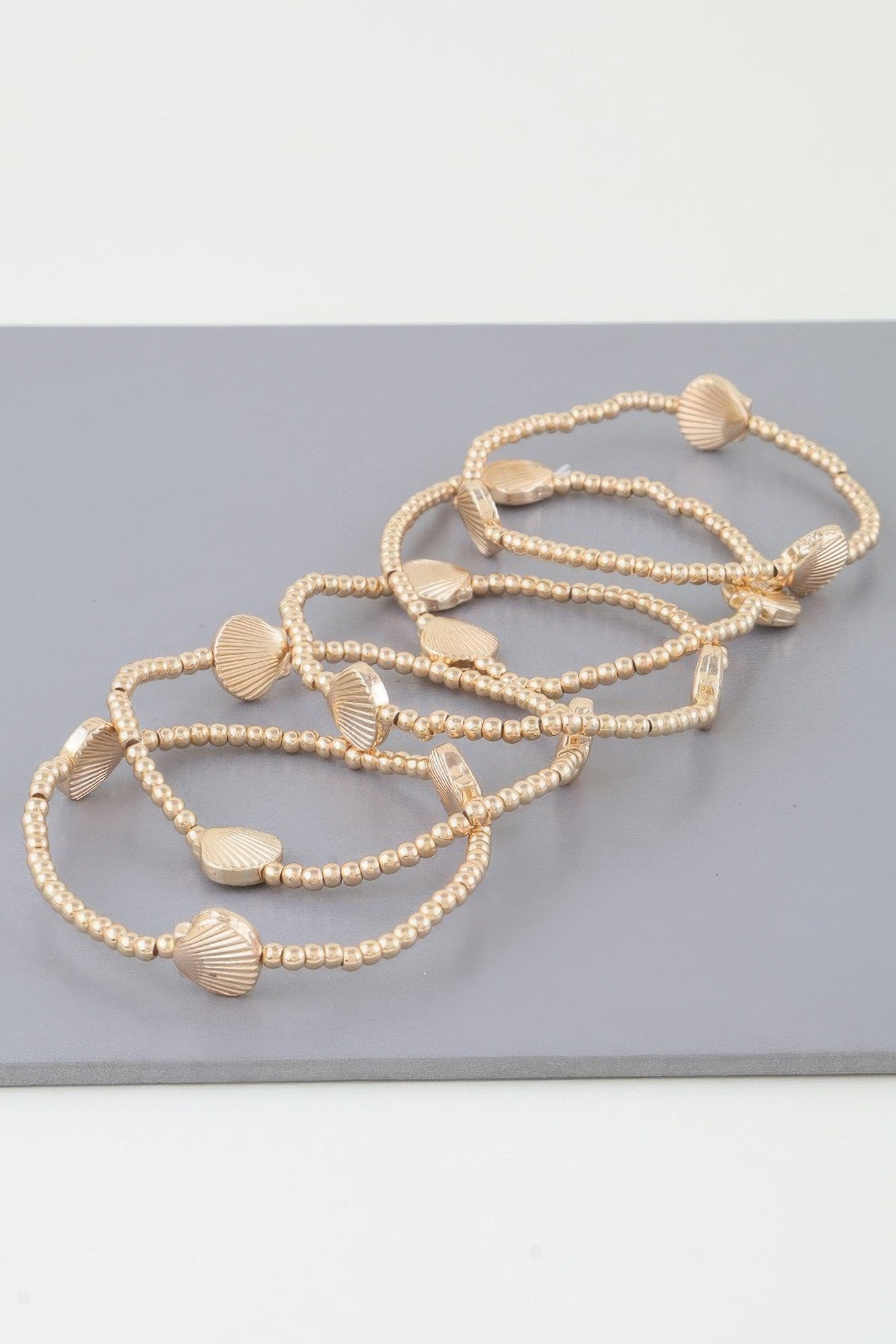 Shiny Seashell Beaded Bracelet