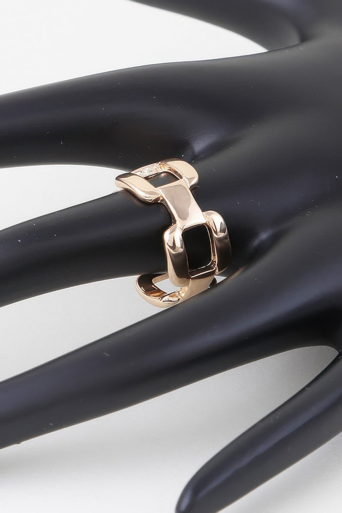 Shiny Link Chain Ring