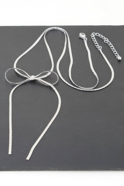 Bow Necklace