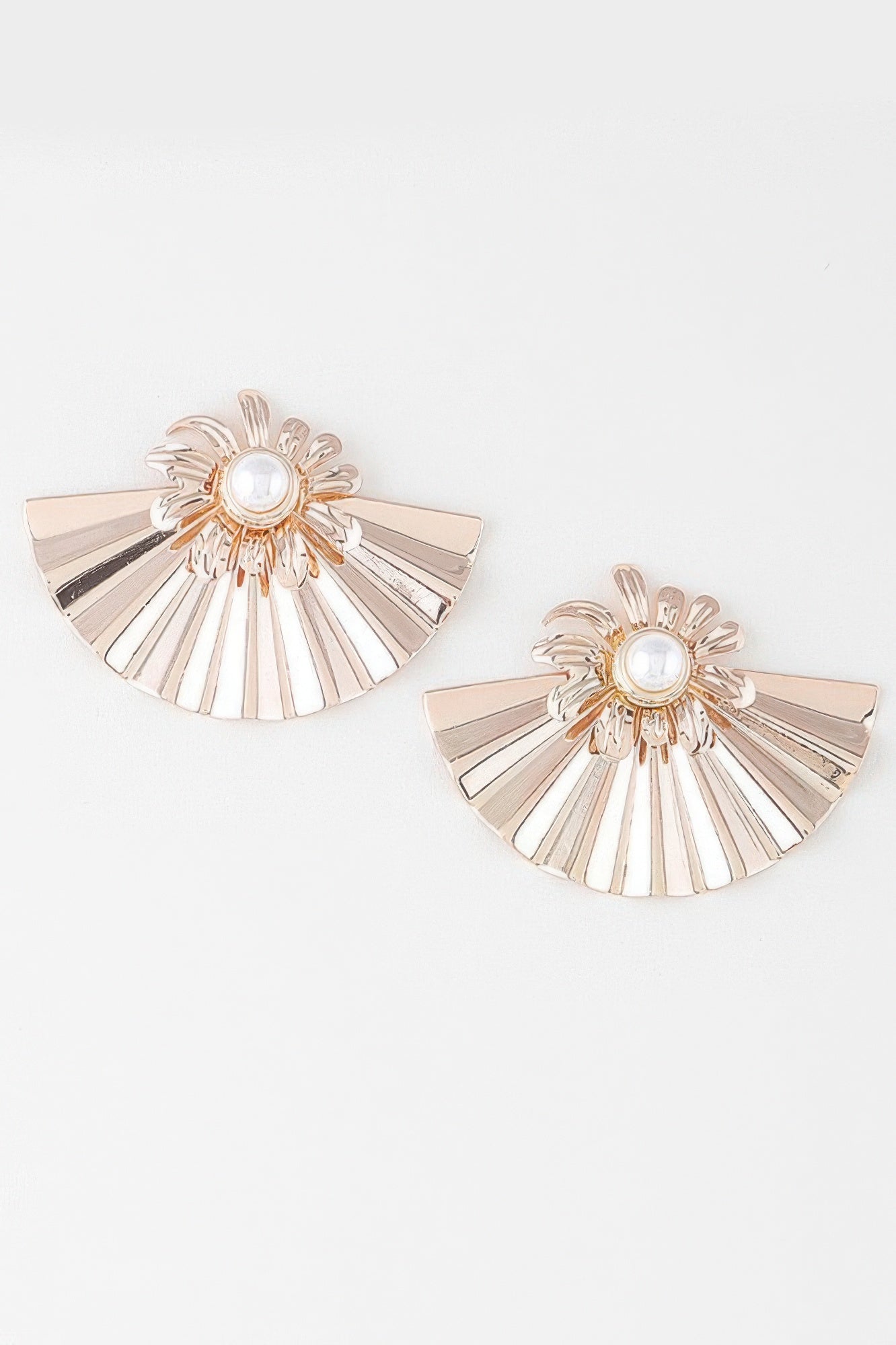 Pearl Fan-shaped Earrings