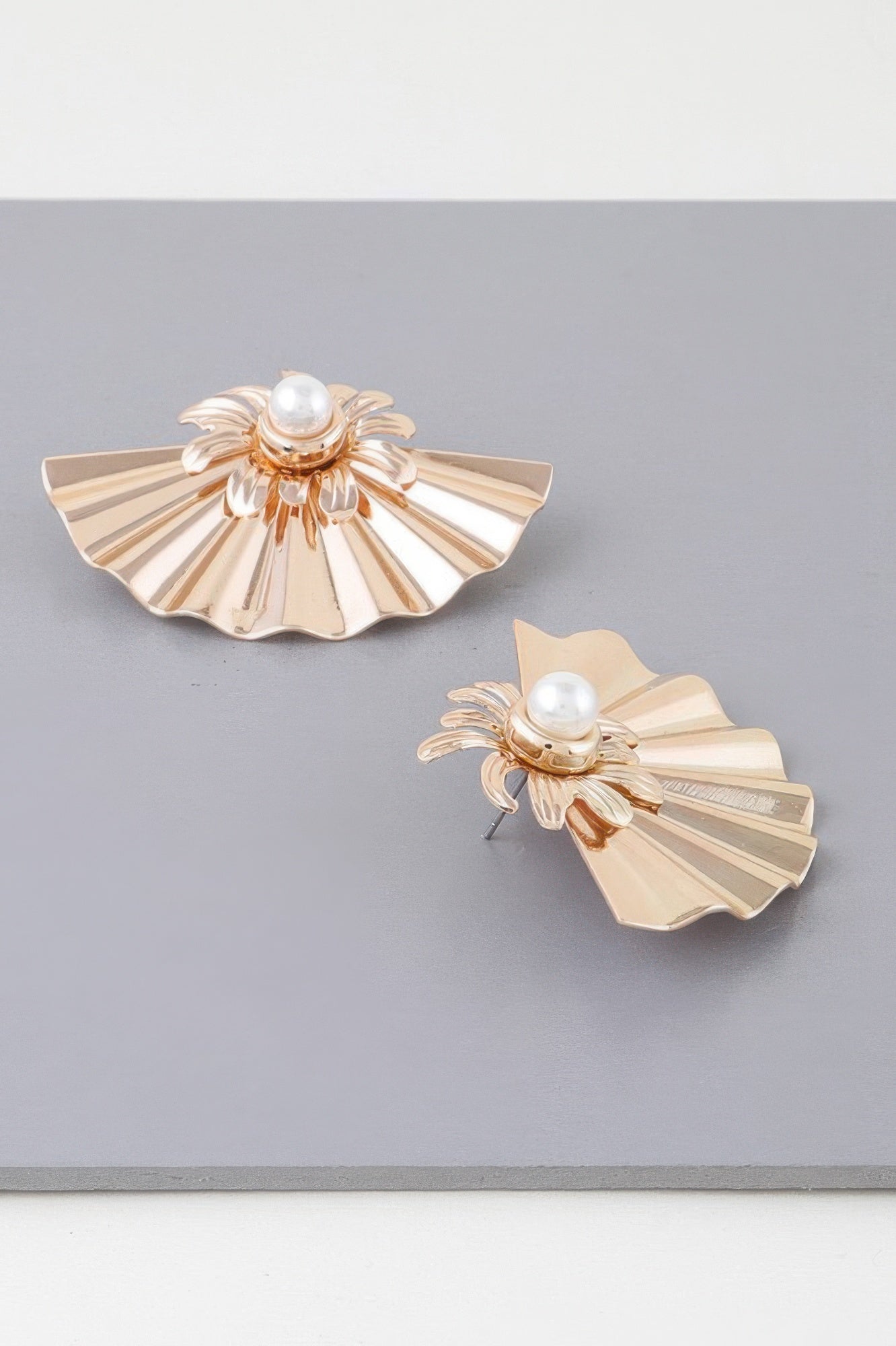 Pearl Fan-shaped Earrings