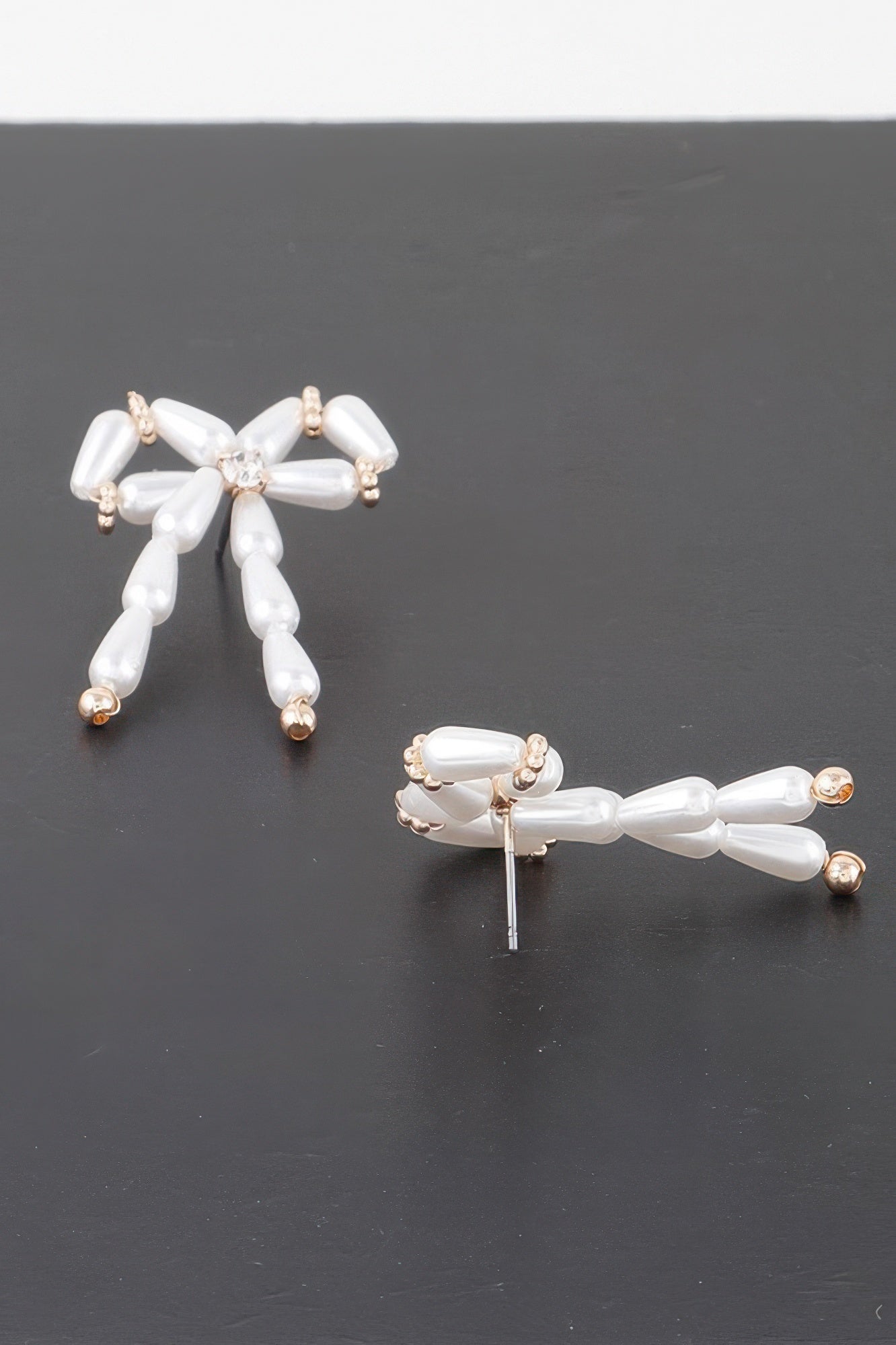 Multi Pearl Ribbon Earrings