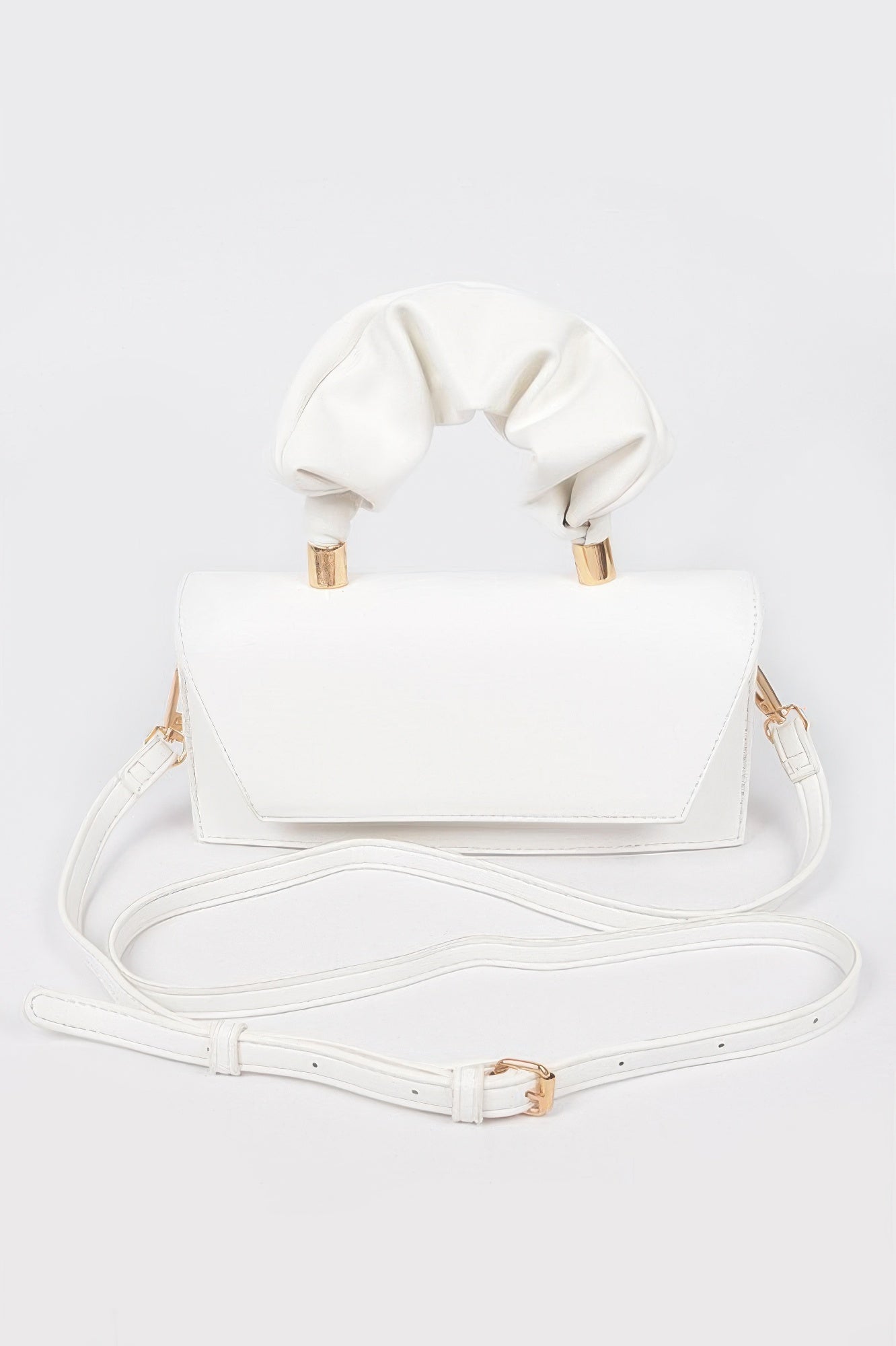 Simple Flap Clutch W/wrinkled Handle